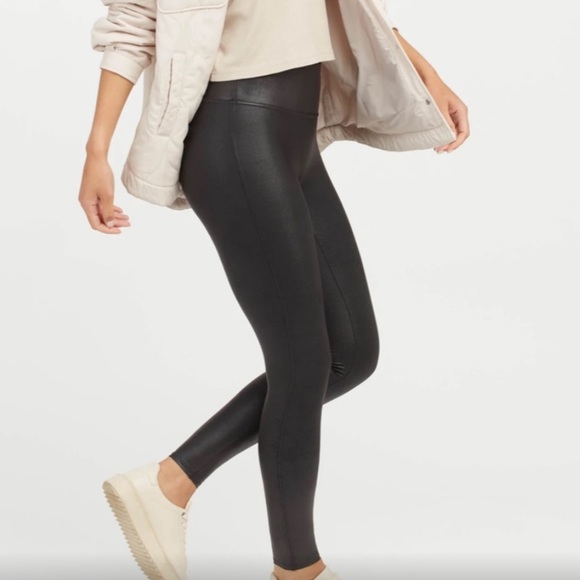 SPANX Pants - Spanx faux leather leggings